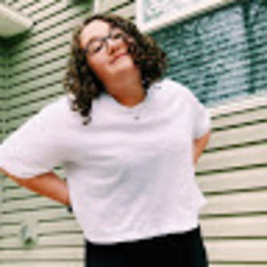 Meet your Posher, Maya